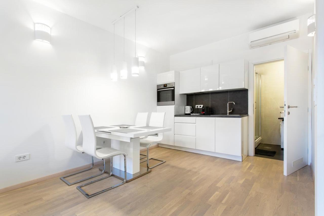 Urban Style Apartments By Loft Ljubljana Luaran gambar